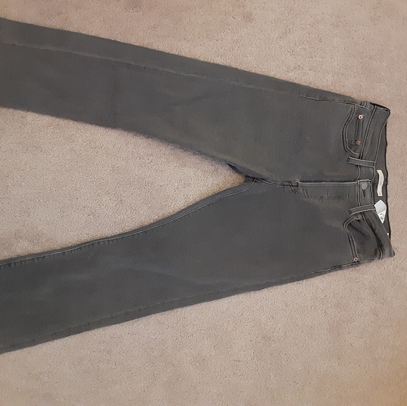 Levi's wedgie - Picture 3 of 3